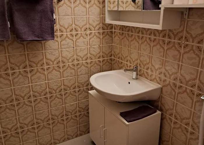 Wasgauer Felsen Und Seenland * Ludwigswinkel